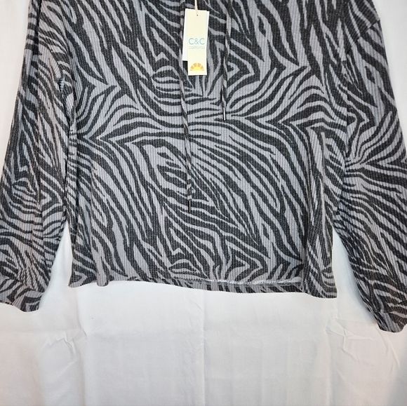 C&C California Womens Gray Zebra Print Hooded Shirt Sz XL Ribbed Super Soft - Picture 3 of 9